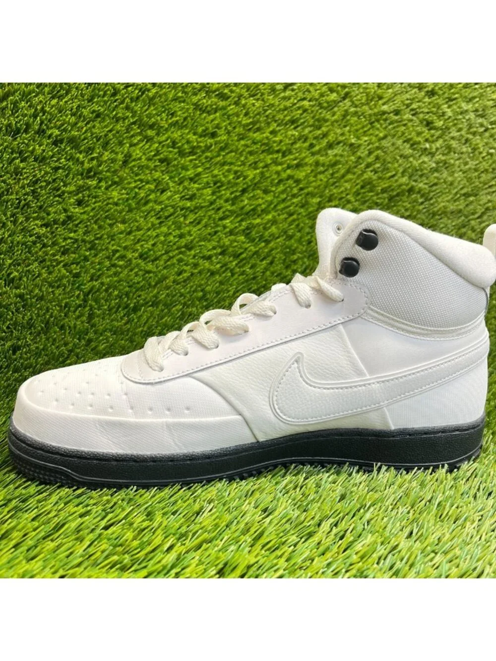 Nike Court Vision Mid Winterized Mens Size 11 Ivory Athletic Shoes Sneaker Boots